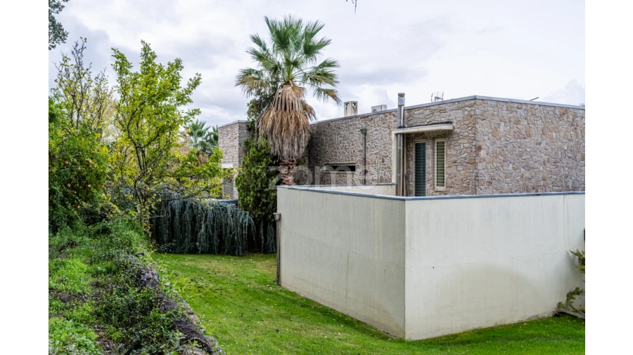 Moradia T5 para Venda em Vilar de Nantes Foto 19