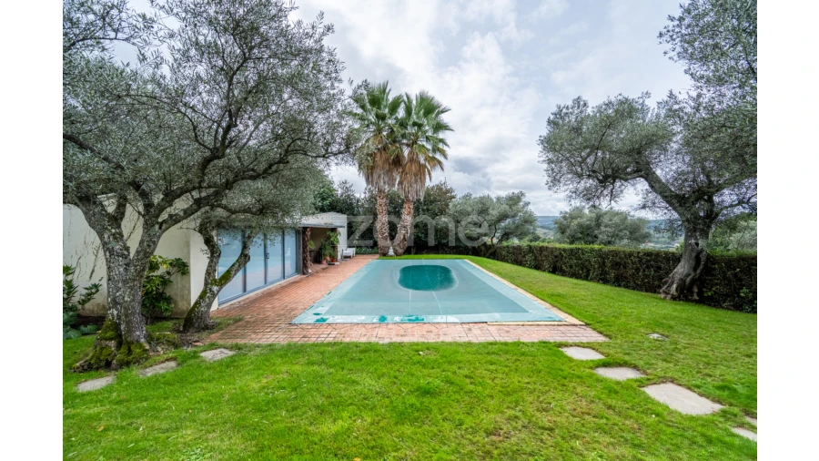 Moradia T5 para Venda em Vilar de Nantes Foto 26