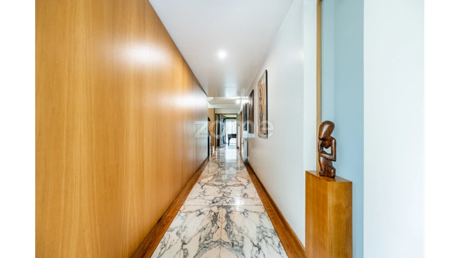 Moradia T5 para Venda em Vilar de Nantes Foto 42