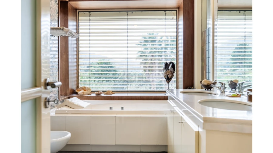 Moradia T5 para Venda em Vilar de Nantes Foto 56