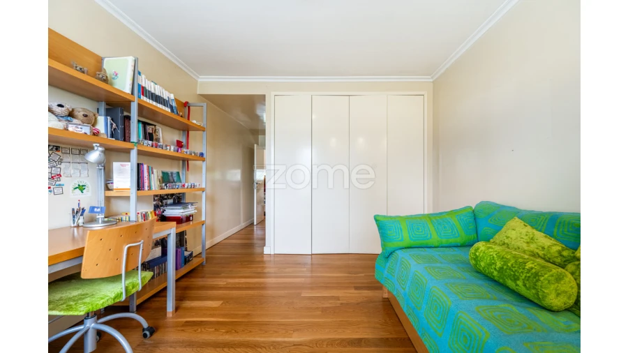 Moradia T5 para Venda em Vilar de Nantes Foto 64