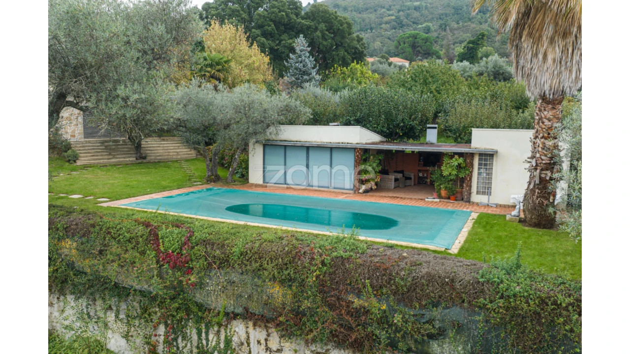 Moradia T5 para Venda em Vilar de Nantes Foto 2