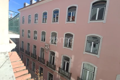 Prédio para Venda em Santo António