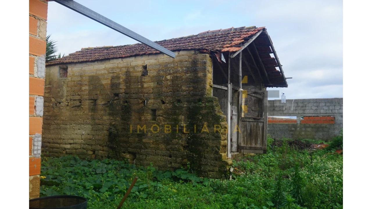 Moradia T3 para Venda em Sepins e Bolho Foto 5