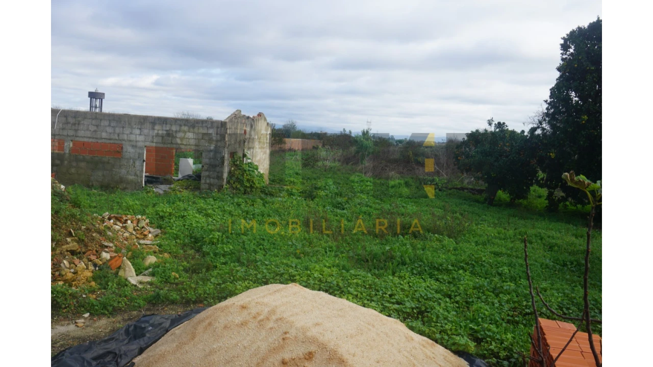 Moradia T3 para Venda em Sepins e Bolho Foto 9