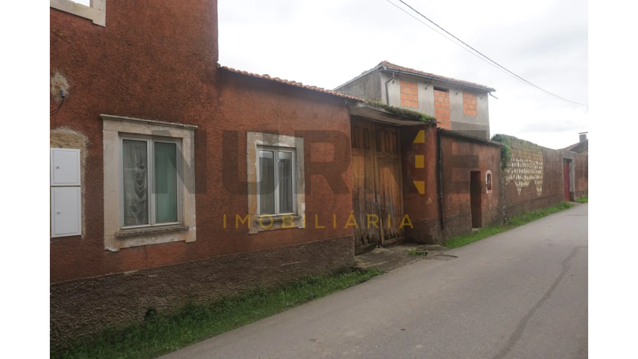 Moradia T3 para Venda em Sepins e Bolho Foto 36