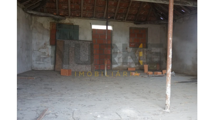 Moradia T3 para Venda em Sepins e Bolho Foto 11