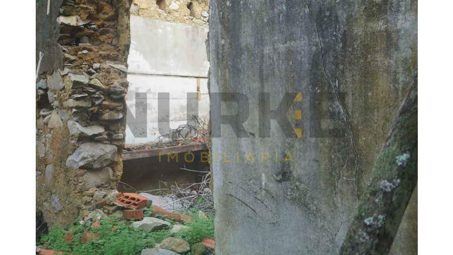 Moradia T3 para Venda em Sepins e Bolho Foto 28