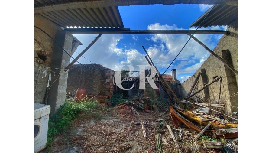 Moradia T5 para Venda em Aguda Foto 4