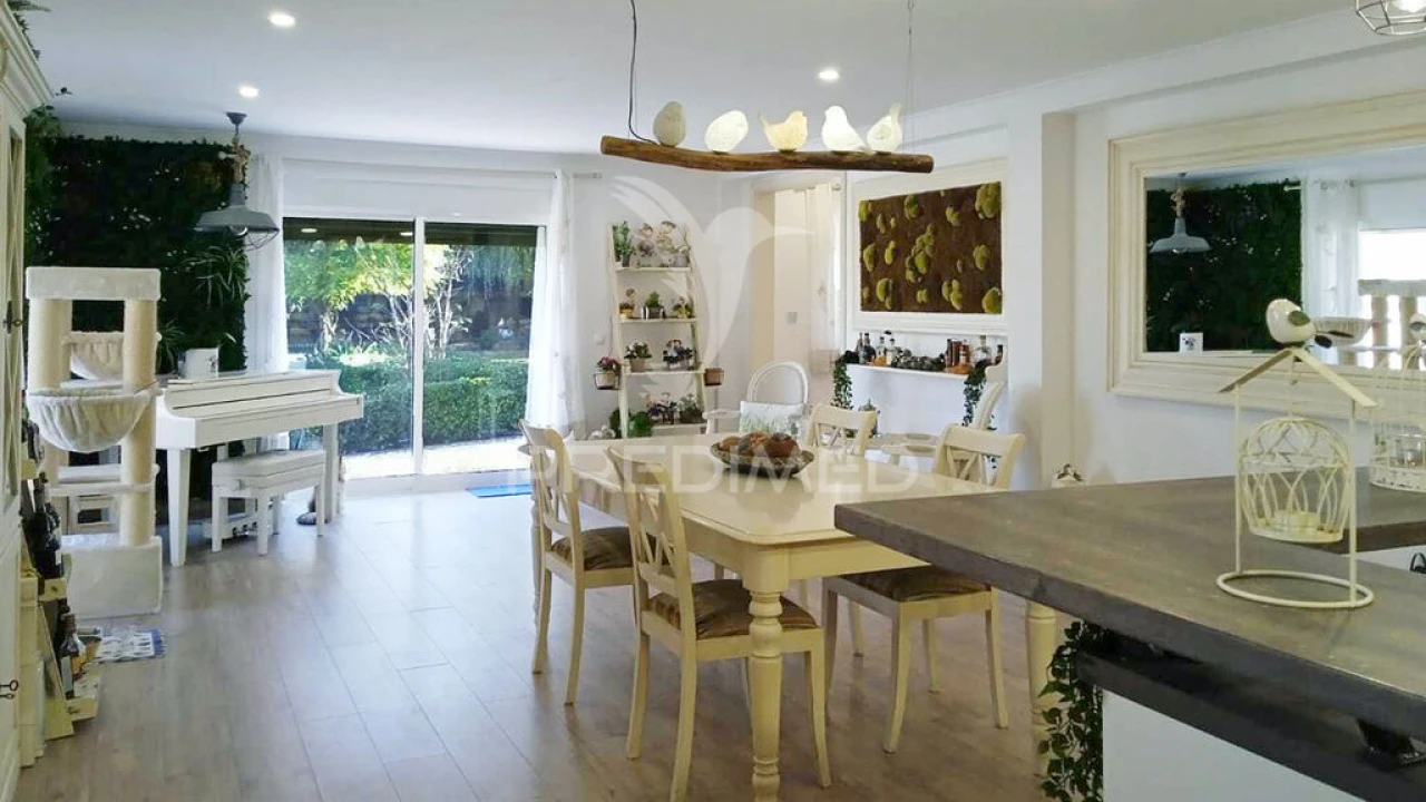 Quinta T3 para Venda em Santa Maria e São Miguel, São Martinho, São Pedro Penaferrim Foto 3