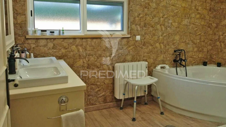 Quinta T3 para Venda em Santa Maria e São Miguel, São Martinho, São Pedro Penaferrim Foto 8