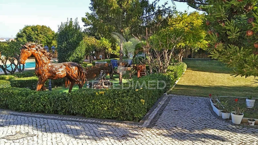 Quinta T3 para Venda em Santa Maria e São Miguel, São Martinho, São Pedro Penaferrim Foto 4
