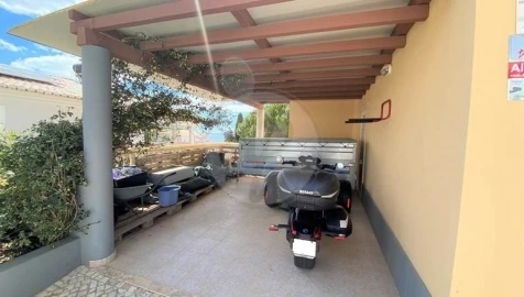 Moradia T5 para Venda em Luz