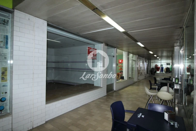 Loja para Venda em Fafe Foto 1