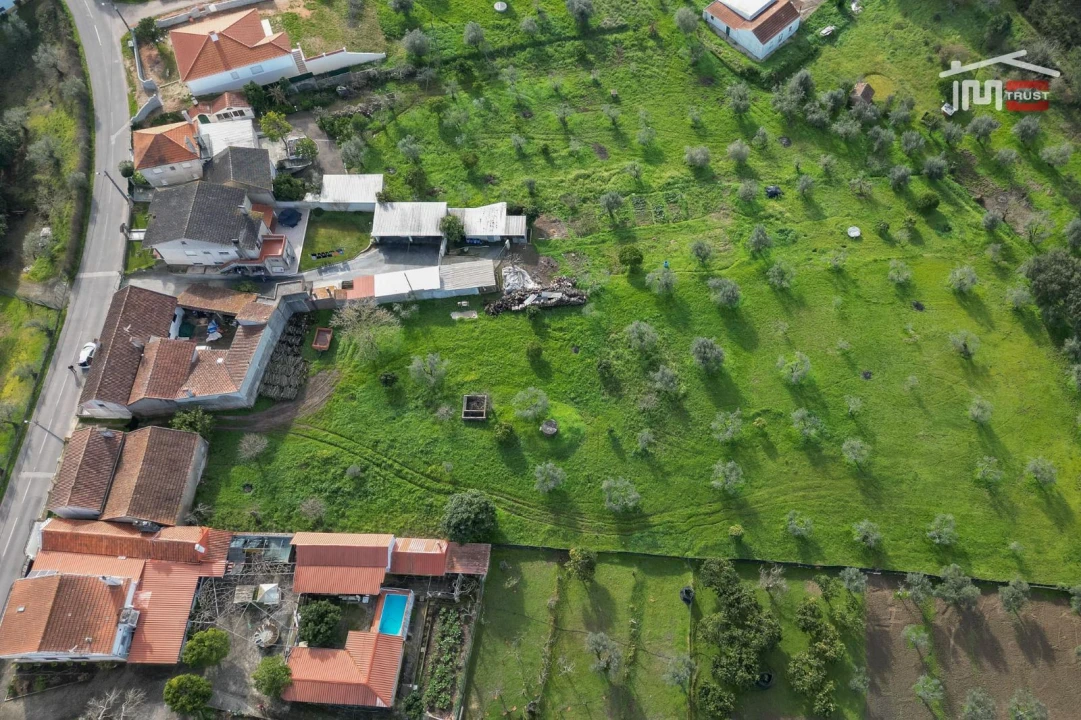 Moradia T2 para Venda em Seiça Foto 19