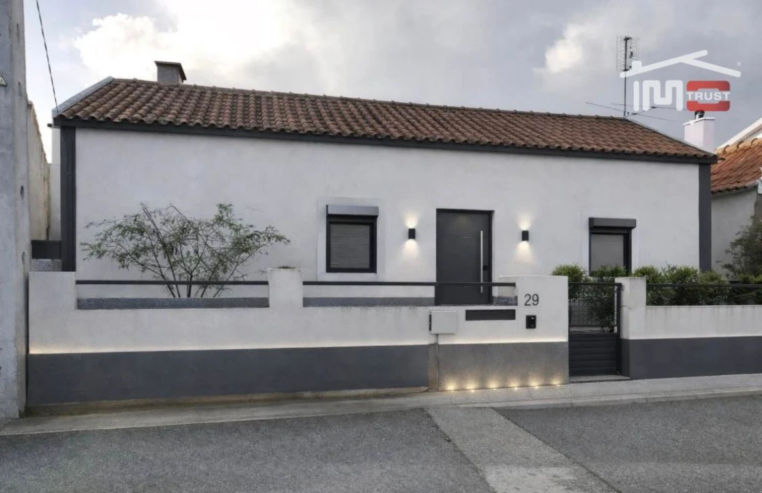 Moradia T2 para Venda em Seiça Foto 1