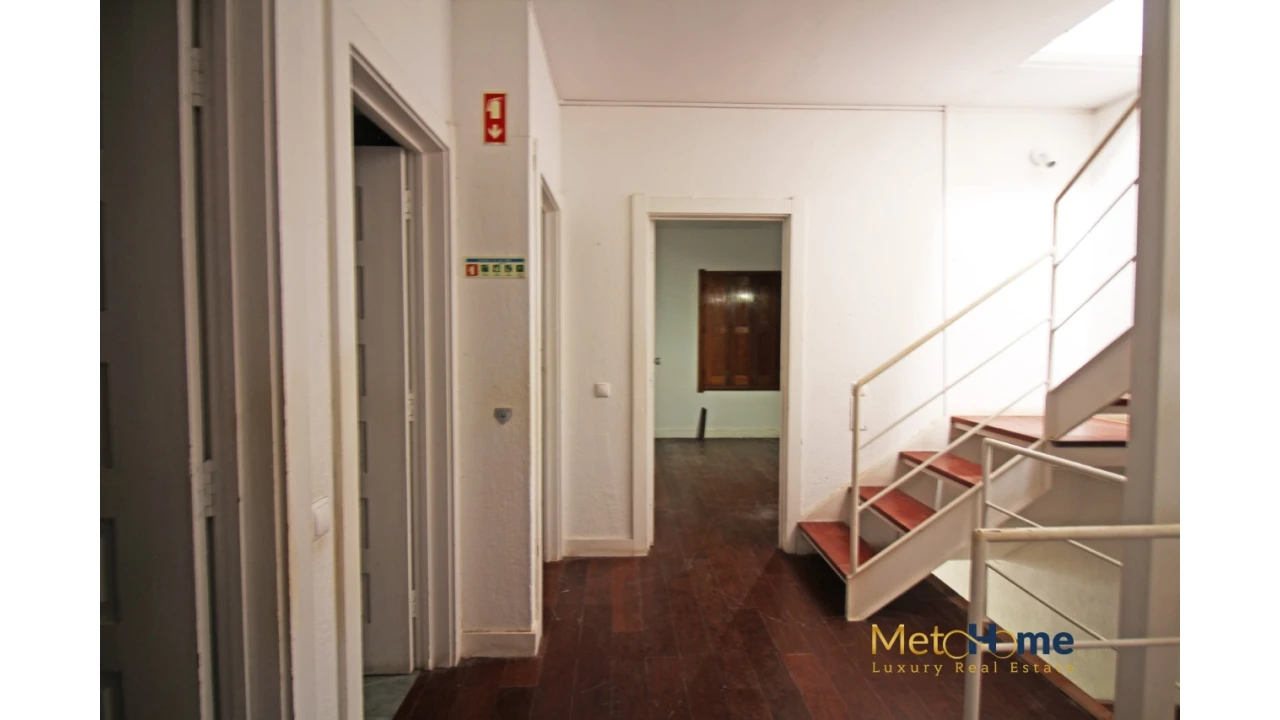 Moradia T8 para Venda em São Mamede de Infesta e Senhora da Hora Foto 15