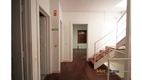 Moradia T8 para Venda em São Mamede de Infesta e Senhora da Hora