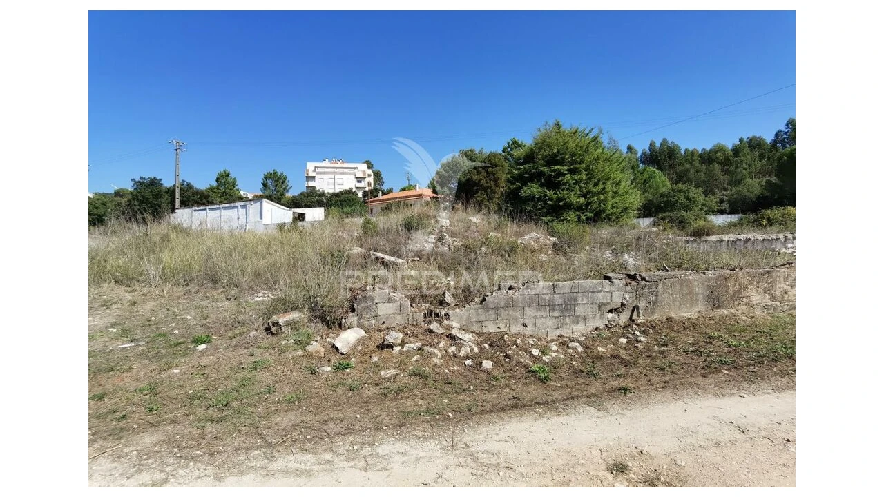 Terreno para Venda em Minde Foto 12