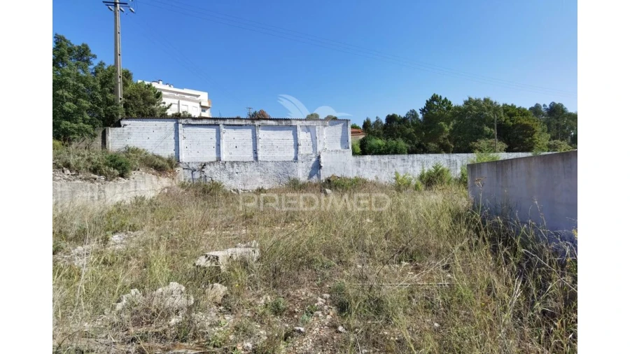 Terreno para Venda em Minde Foto 2