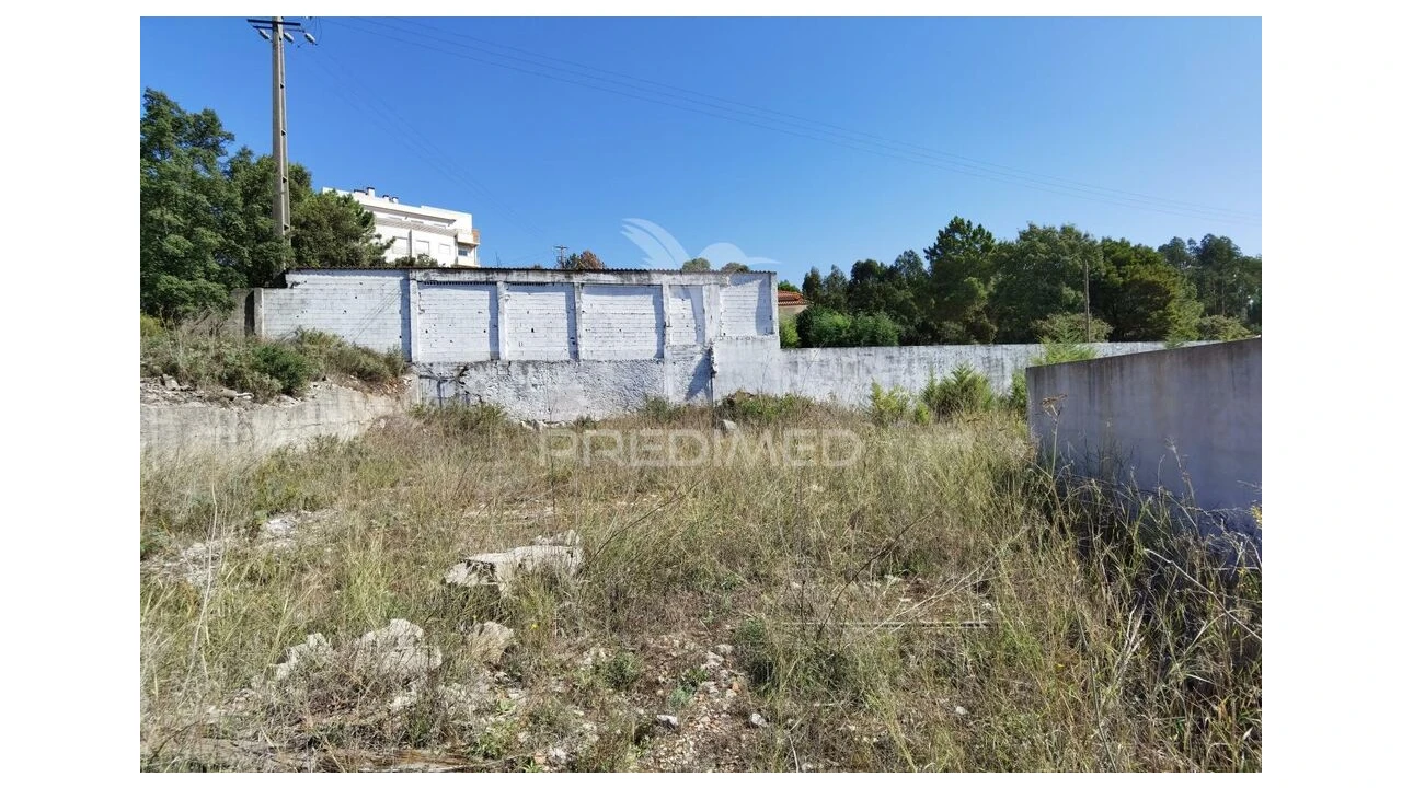 Terreno para Venda em Minde Foto 2