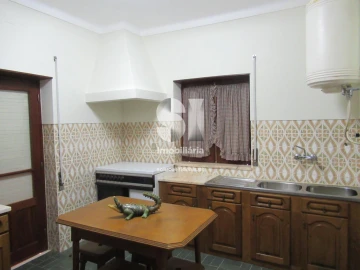 Moradia T3 para Venda em Almalagues
