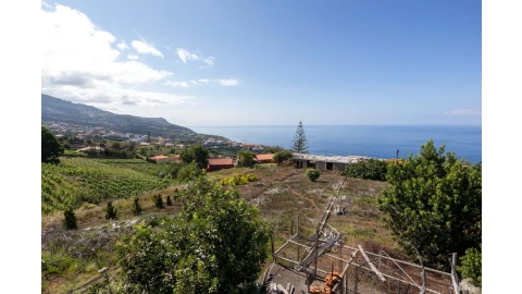 Moradia T6 para Venda em Estreito da Calheta