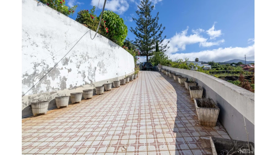 Moradia T6 para Venda em Estreito da Calheta Foto 6