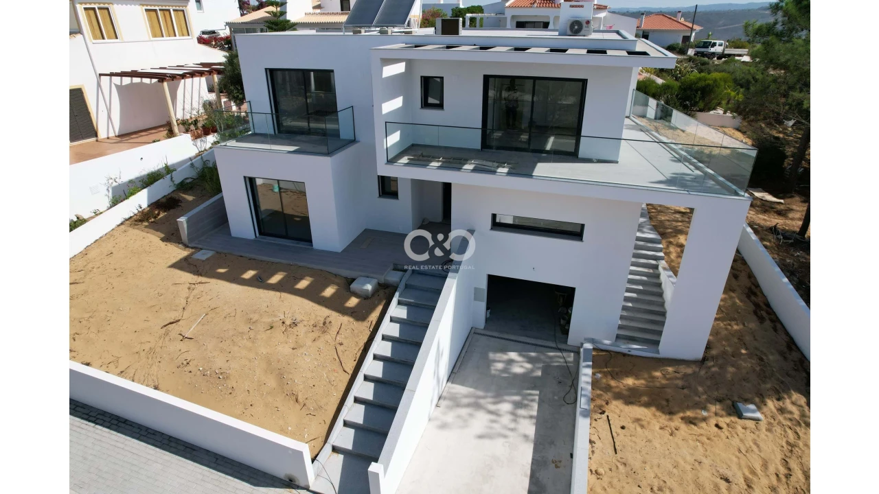 Moradia T4 para Venda em Aljezur Foto 1