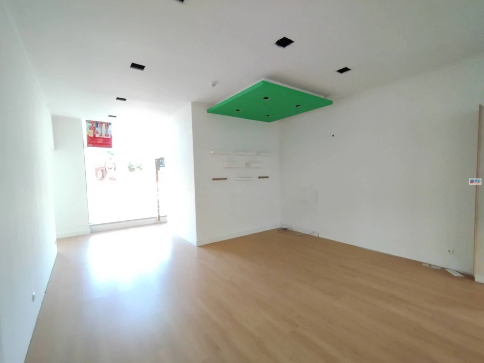 Loja para Arrendamento em Fundão, Valverde, Donas, A. Joanes, A. Nova Cabo Foto 3