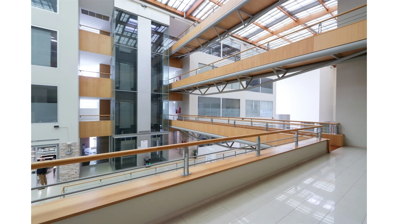 Escritório para Venda em Mafamude e Vilar do Paraíso Foto 5