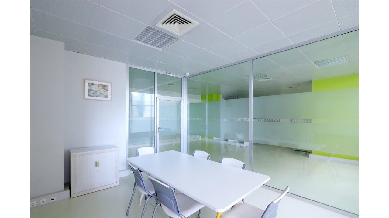 Escritório para Venda em Mafamude e Vilar do Paraíso Foto 10