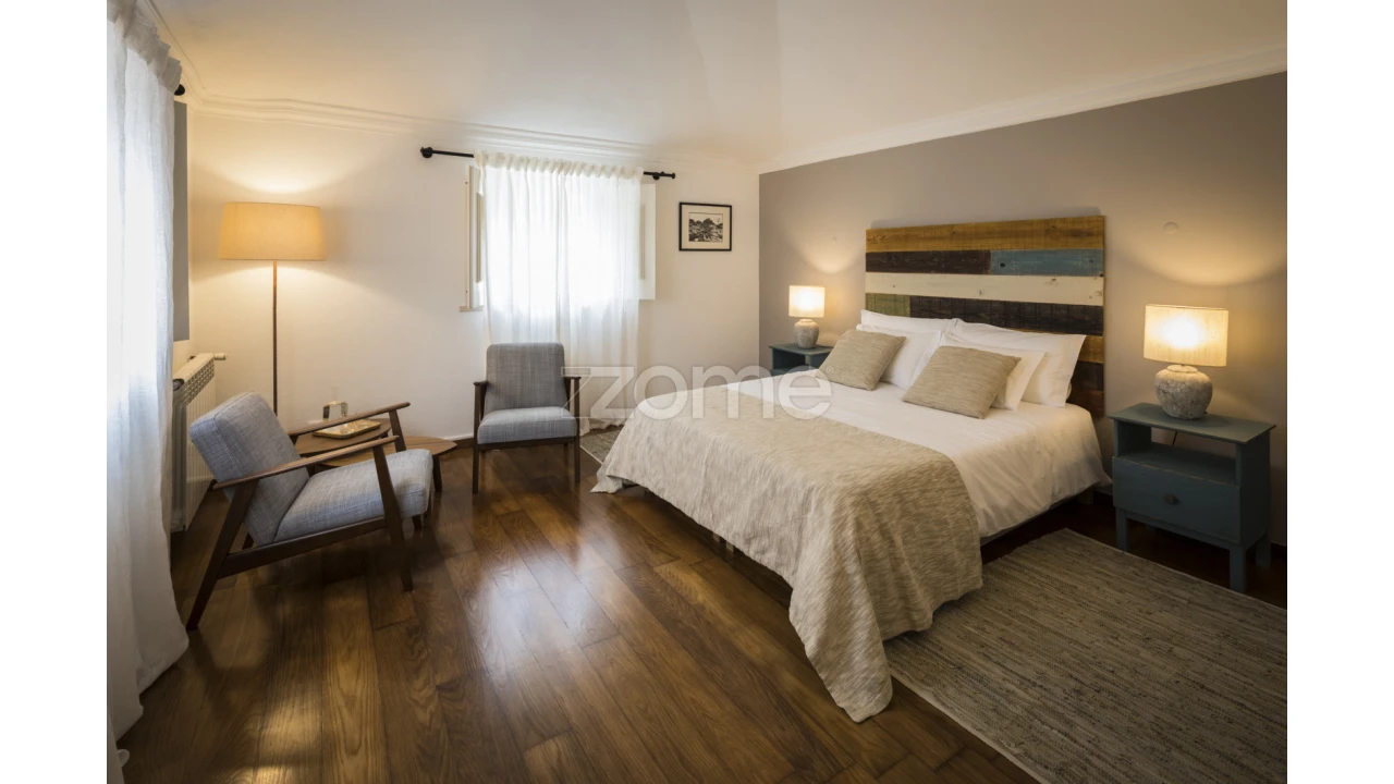 Moradia T10 para Venda em Santa Maria e São Miguel, São Martinho, São Pedro Penaferrim Foto 13