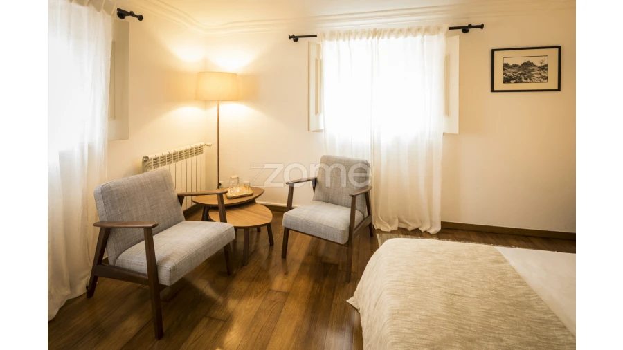 Moradia T10 para Venda em Santa Maria e São Miguel, São Martinho, São Pedro Penaferrim Foto 15