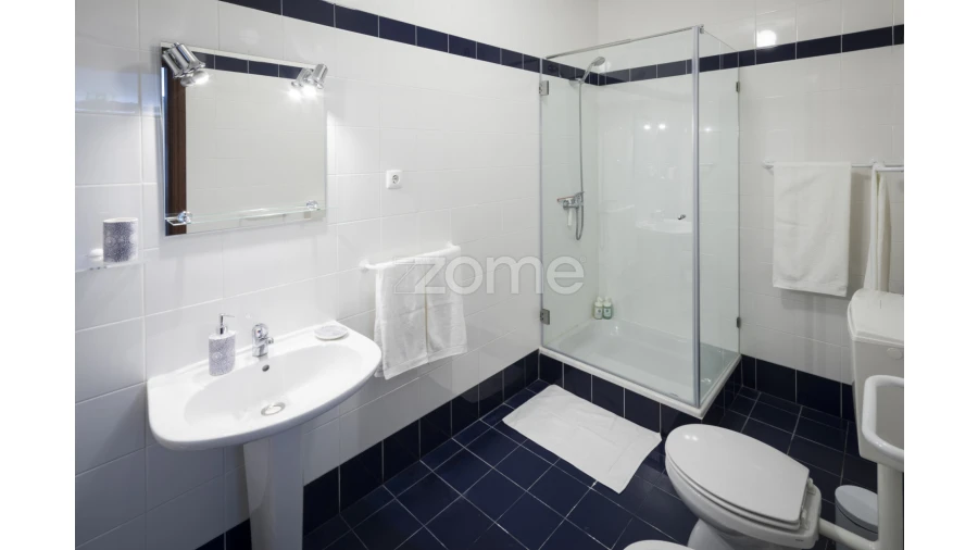 Moradia T10 para Venda em Santa Maria e São Miguel, São Martinho, São Pedro Penaferrim Foto 50