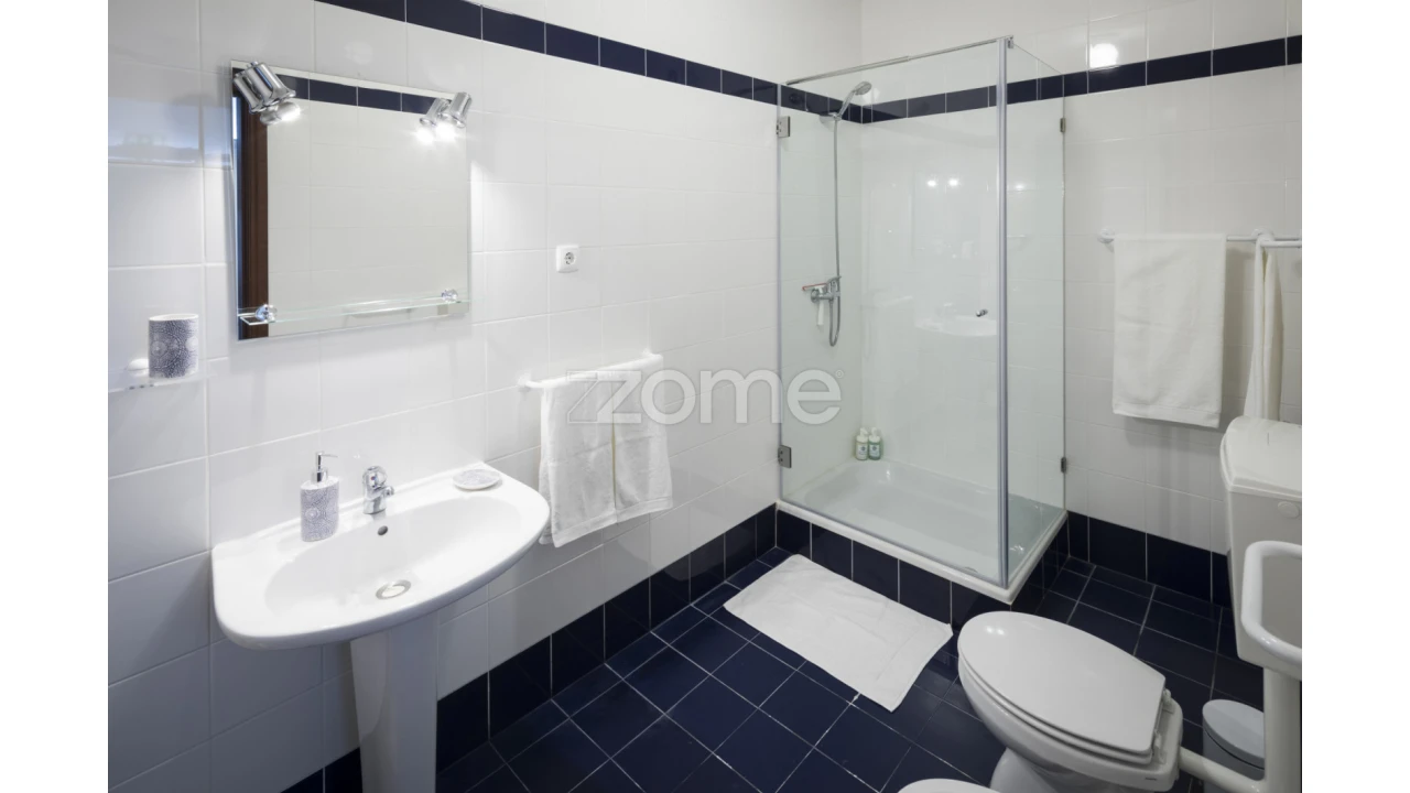 Moradia T10 para Venda em Santa Maria e São Miguel, São Martinho, São Pedro Penaferrim Foto 50