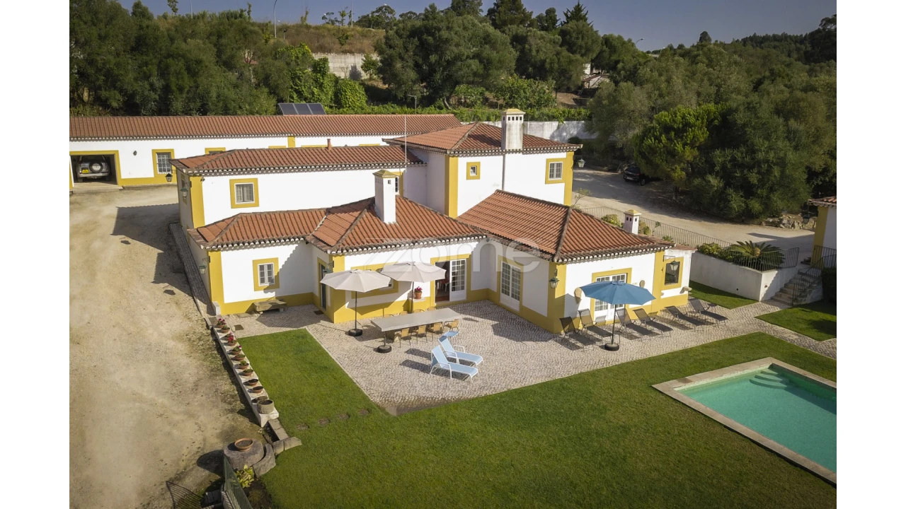 Moradia T10 para Venda em Santa Maria e São Miguel, São Martinho, São Pedro Penaferrim Foto 1