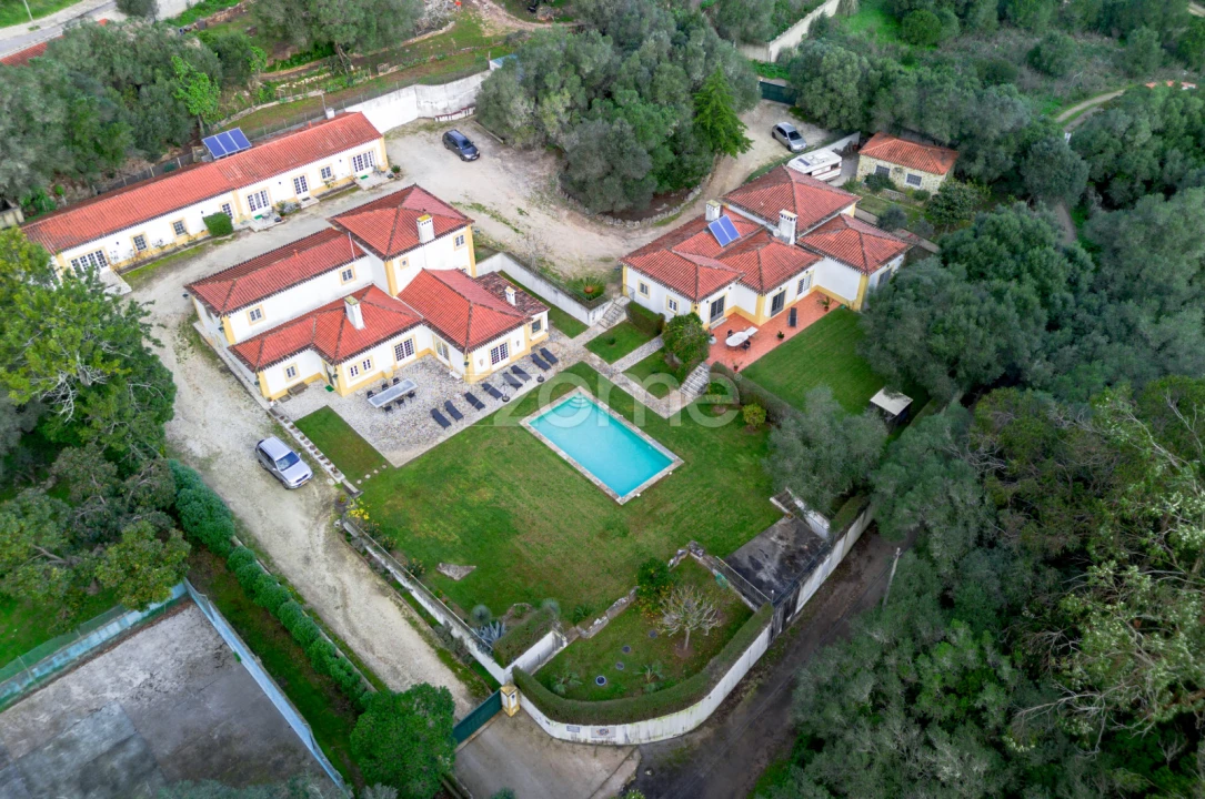 Moradia T10 para Venda em Santa Maria e São Miguel, São Martinho, São Pedro Penaferrim Foto 4