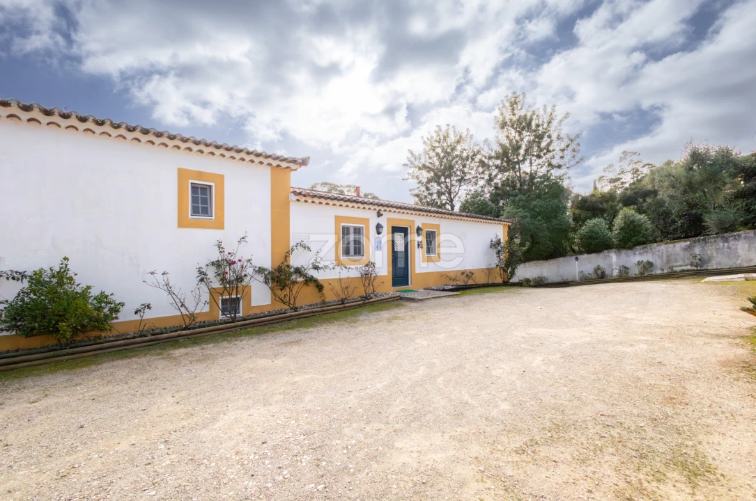 Moradia T10 para Venda em Santa Maria e São Miguel, São Martinho, São Pedro Penaferrim Foto 10