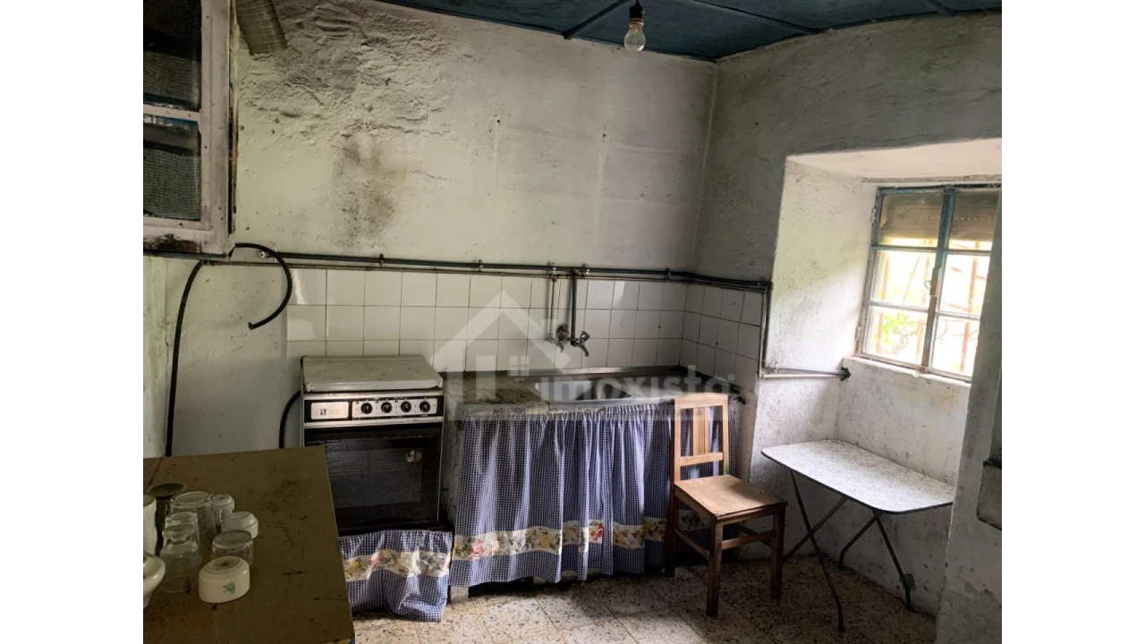 Moradia T4 para Venda em Campelo Foto 24