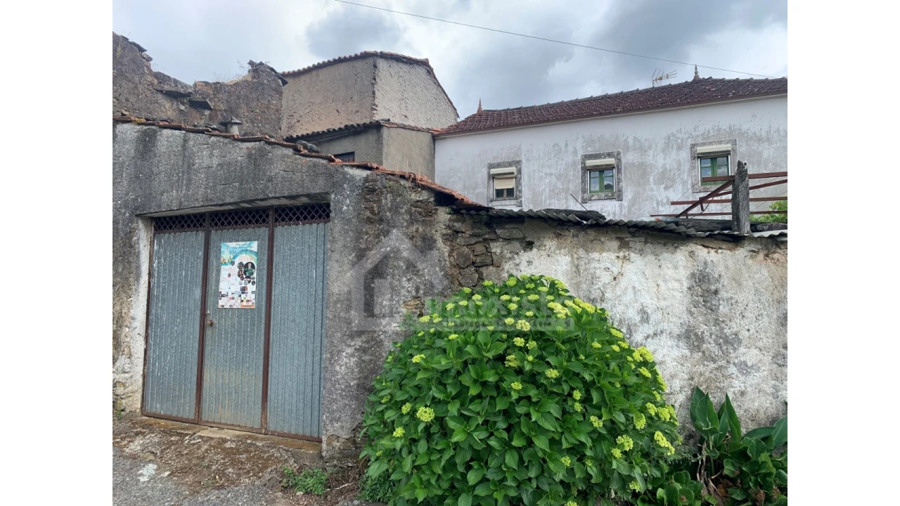 Moradia T4 para Venda em Campelo Foto 26