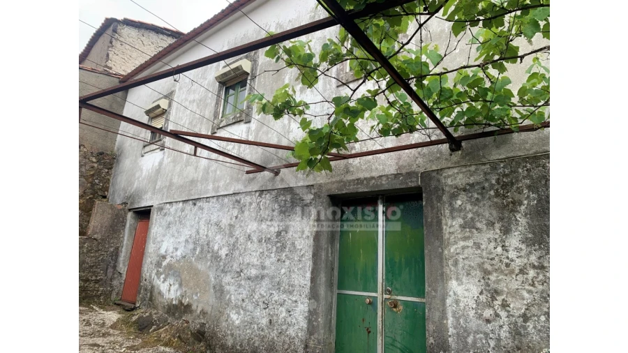 Moradia T4 para Venda em Campelo Foto 4