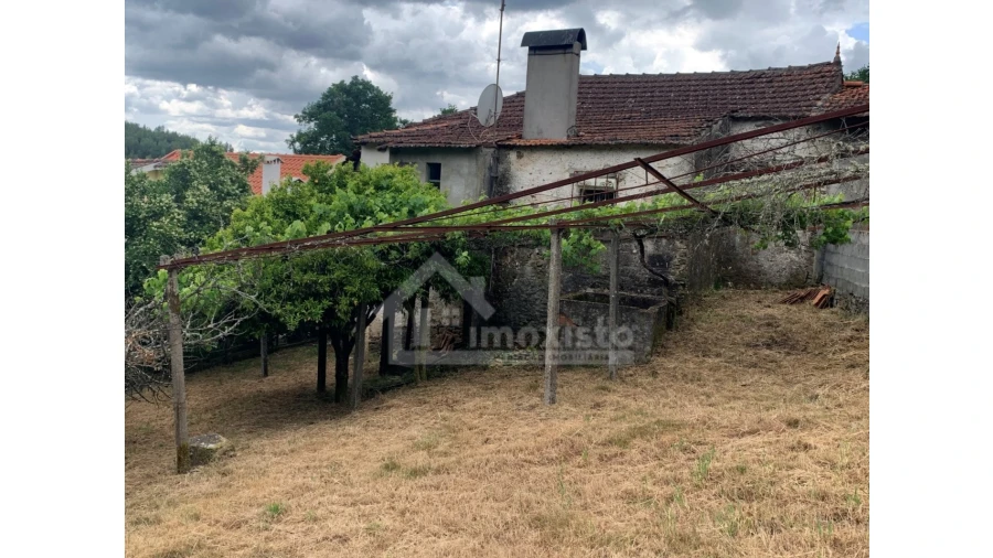 Moradia T4 para Venda em Campelo Foto 11