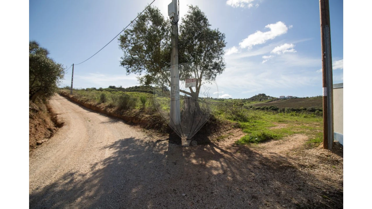 Terreno para Venda em Alenquer (Santo Estêvão e Triana) Foto 1
