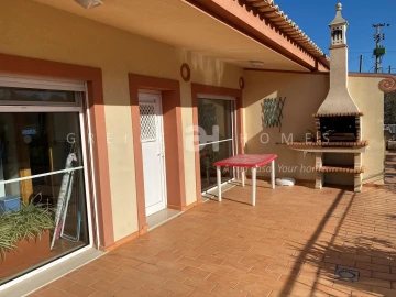 Moradia T6 para Venda em Faro (Sé e São Pedro)