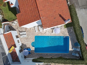 Moradia T14 para Venda em Albufeira e Olhos de Água