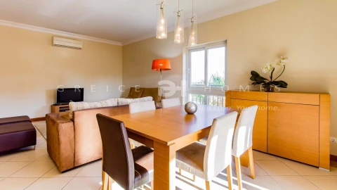 Apartamento T2 para Venda em Quarteira