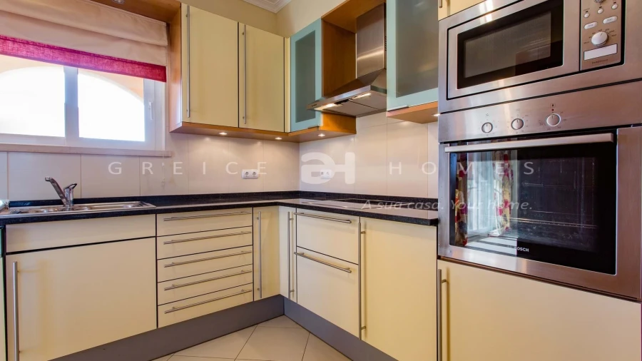 Apartamento T2 para Venda em Quarteira Foto 6