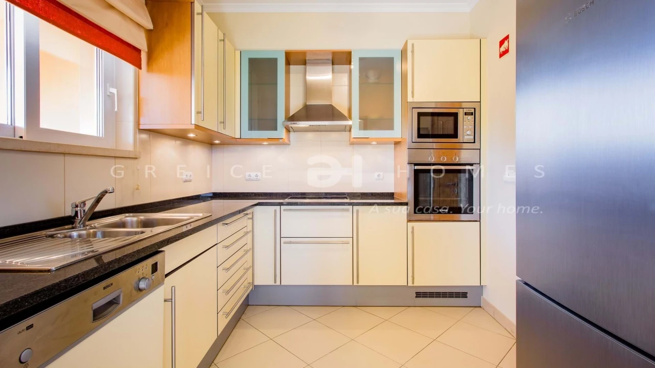 Apartamento T2 para Venda em Quarteira Foto 7