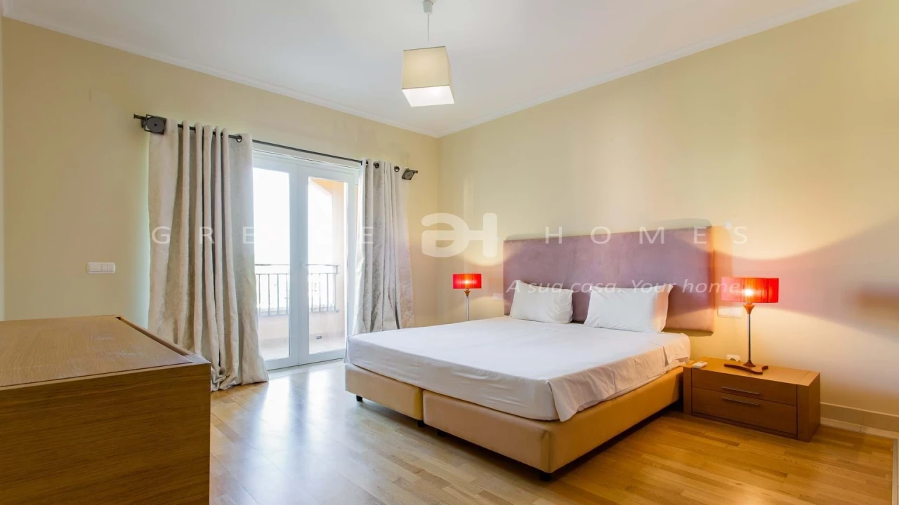 Apartamento T2 para Venda em Quarteira Foto 13